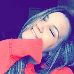 Meet your Posher, Jacquelynn